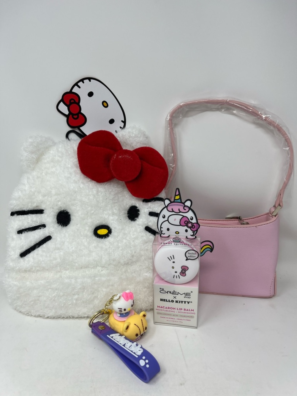 HELLO KITTY BUNDLE BEANIE LITTY HAT KEYCHAIN CRÈME SHOP MACARON LIP BALM BAG NEW